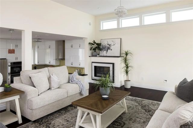 5 of 44 - 376 King George Terr, Oak Bay, BC