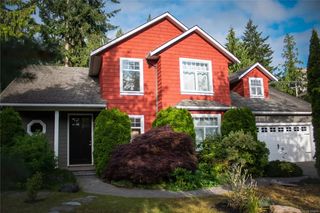 907 Savary Dr, Qualicum Beach