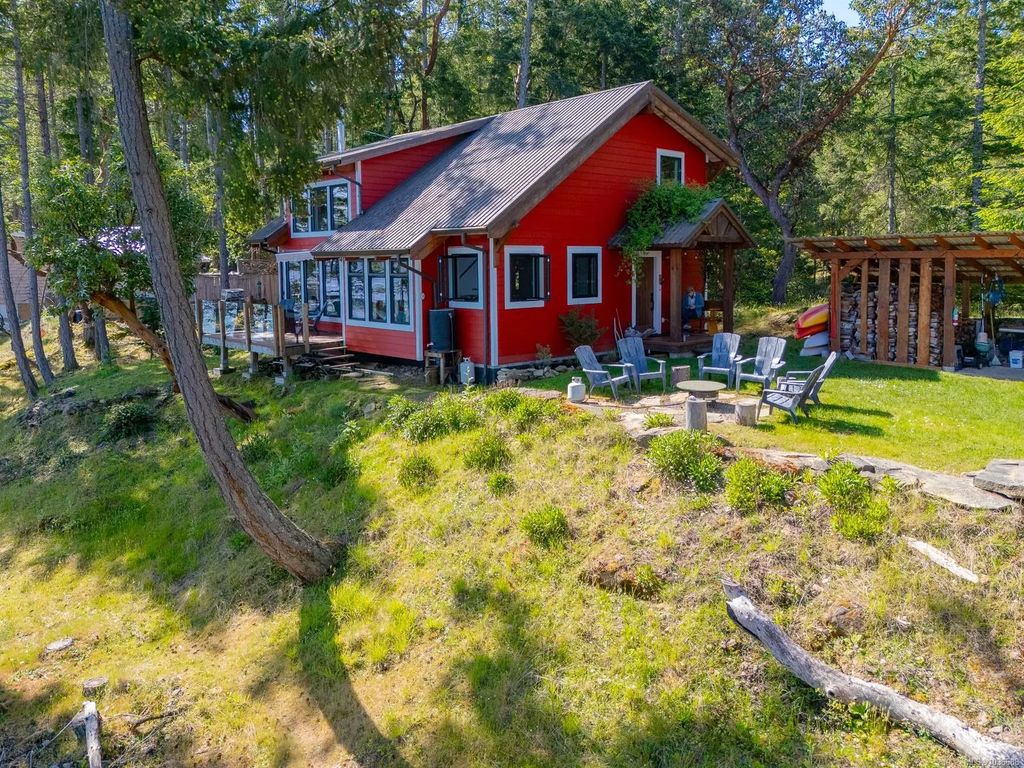 188 Long Island Lane, Decourcy Island