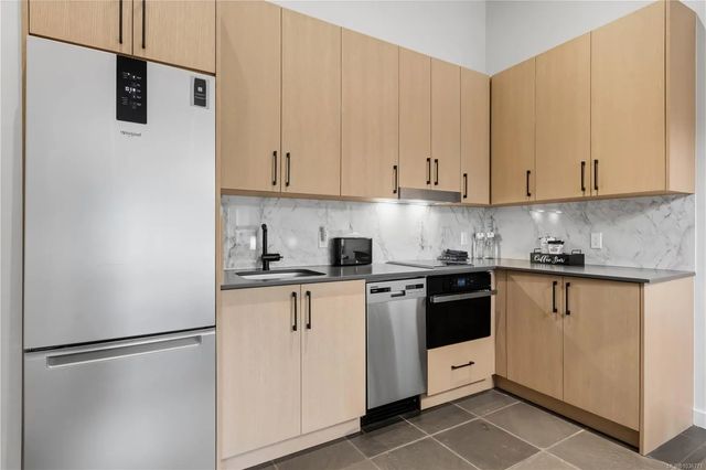 5 of 18 - 596 Marine Dr 103, Ucluelet, BC