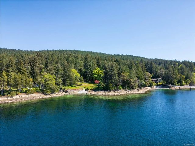 4 of 40 - 760 Sunset Dr, Salt Spring, BC