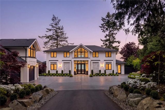 3 of 50 - 8425 Lochside Dr, Central Saanich, BC