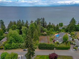 391 Burnham Rd, Qualicum Beach