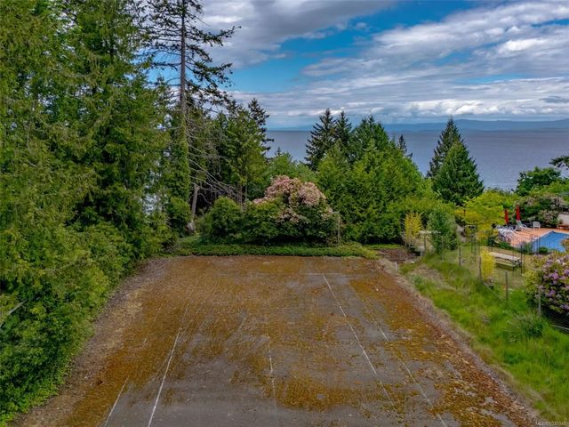 5 of 20 - 391 Burnham Rd, Qualicum Beach, BC