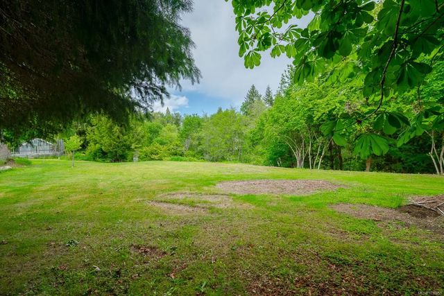 5 of 15 - 5801 Compton Rd, Port Alberni, BC