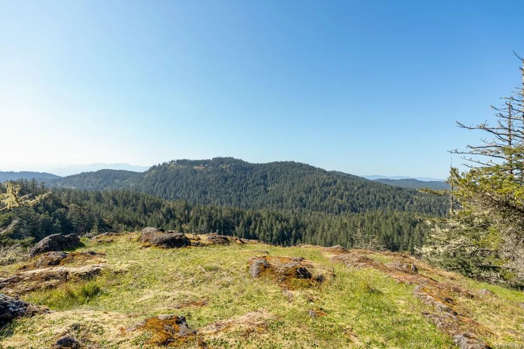 1505 Nighthawk Lane, Sooke