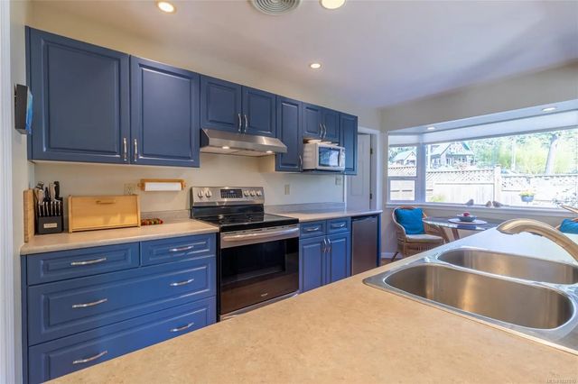 4 of 69 - 3721 Rum Rd, Pender Island, BC