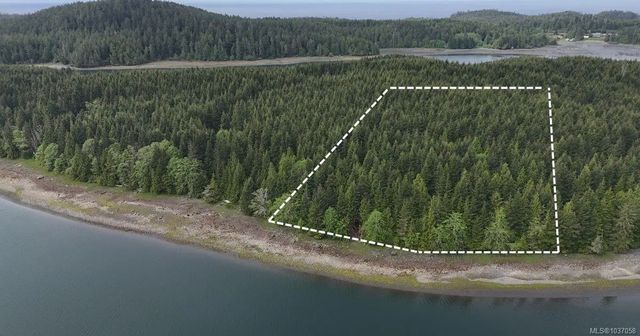 4 of 8 - Sl 3 Kvarno Island, Ucluelet, BC