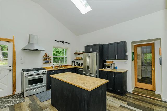5 of 51 - 161 Holmes Rd, Salt Spring, BC
