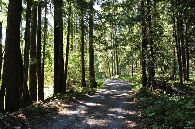 4 of 50 - 3715 Melrose Rd, Hilliers, BC