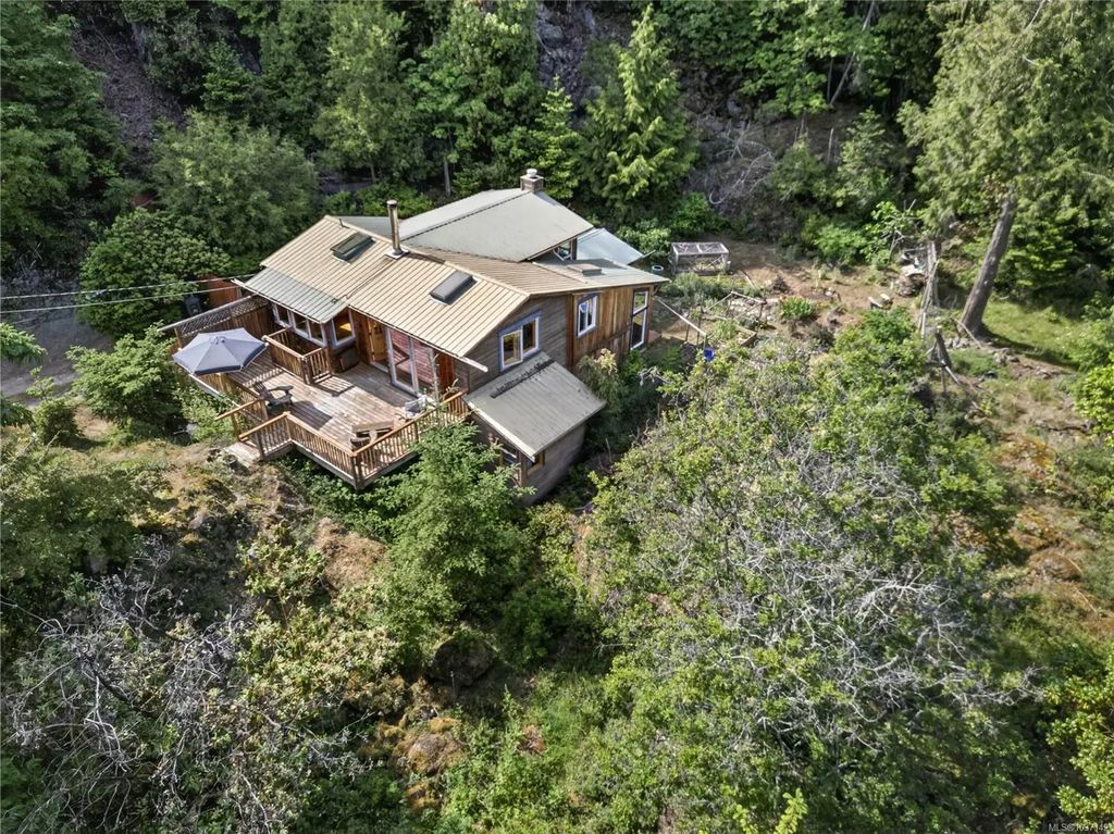1252 Isabella Point Rd, Salt Spring