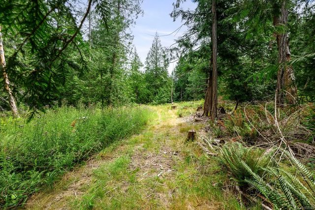 3 of 7 - Lot 1 Sollans Rd, Hornby Island, BC