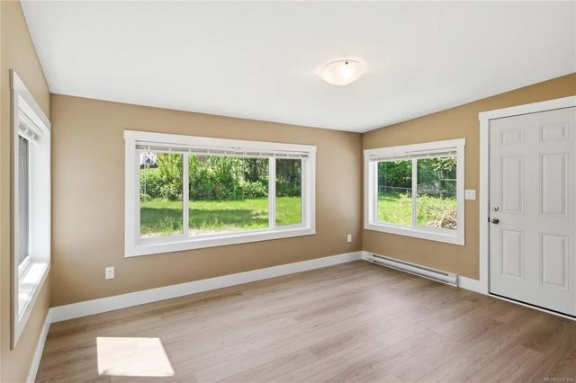 5 of 52 - 1965 Stannard Dr, Nanaimo, BC
