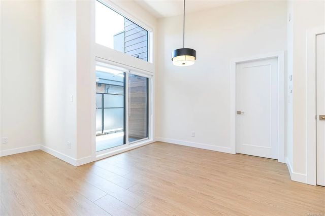 2 of 18 - 924 Jenkins Ave 504, Langford, BC