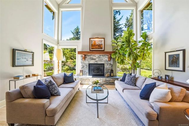 2 of 90 - 2985 Baynes Rd, Saanich, BC