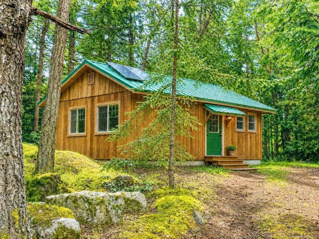 3 of 27 - 345 Evergreen Lane, Sidney Island, BC