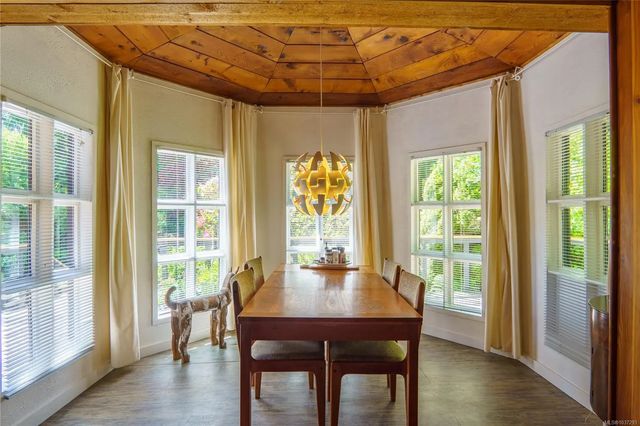 5 of 46 - 1334 Chesterman Beach Rd, Tofino, BC
