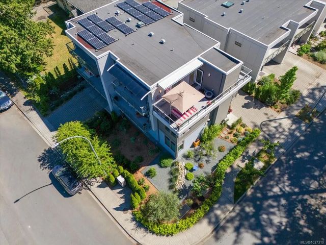 4 of 64 - 3096 107th St, Nanaimo, BC