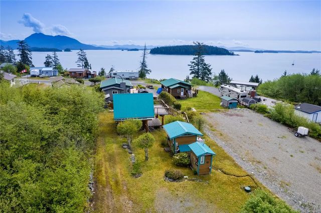 2 of 62 - 1082 Sixth Ave, Ucluelet, BC