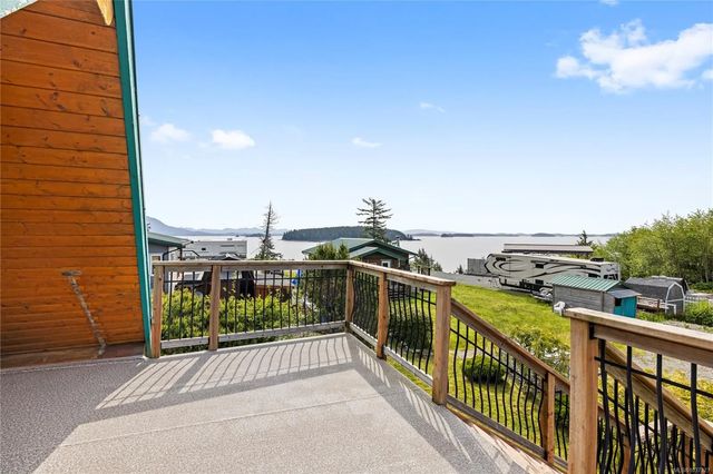 5 of 62 - 1082 Sixth Ave, Ucluelet, BC