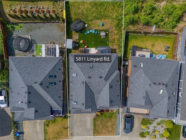 2 of 40 - 5811 Linyard Rd, Nanaimo, BC