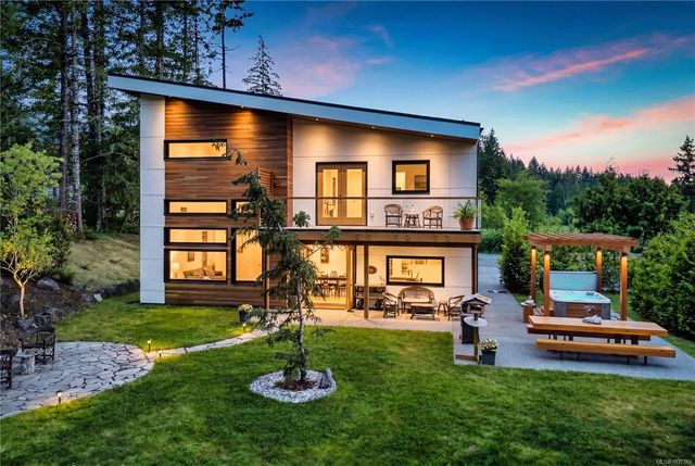 2 of 84 - 2566 Steve Ellis Rd, Nanaimo, BC