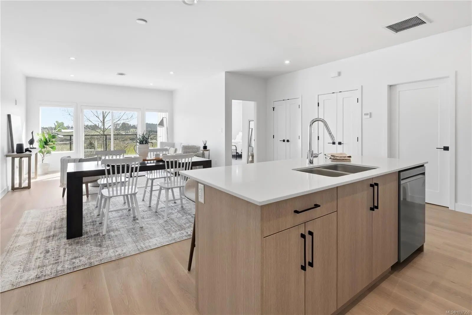 1037350, Residential, 7057 Central Saanich Rd 301, Central Saanich, BC, Harvest Ridge, , V8M 1Y3