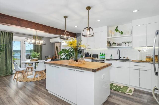 3 of 53 - 734 Birch St, Campbell River, BC