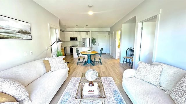 2 of 46 - 120 Jensen Ave W 103e, Parksville, BC