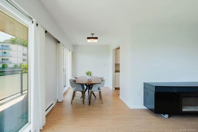 4 of 27 - 1545 Pandora Ave 306, Victoria, BC