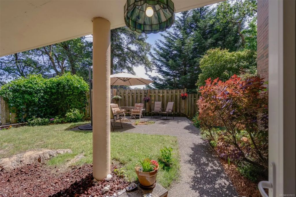 4030 Quadra St 103, Saanich