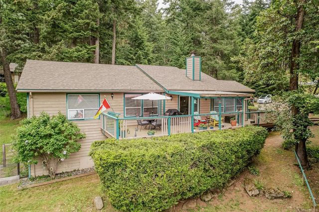 3 of 51 - 204 Cormorant Cres, Salt Spring, BC