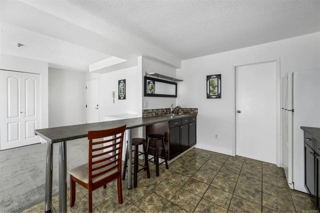 3 of 34 - 18 King George St 99, Lake Cowichan, BC