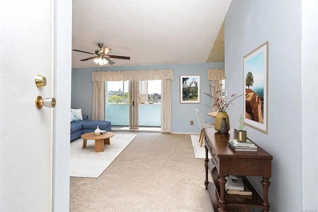 4 of 33 - 605 Cook St 204, Victoria, BC