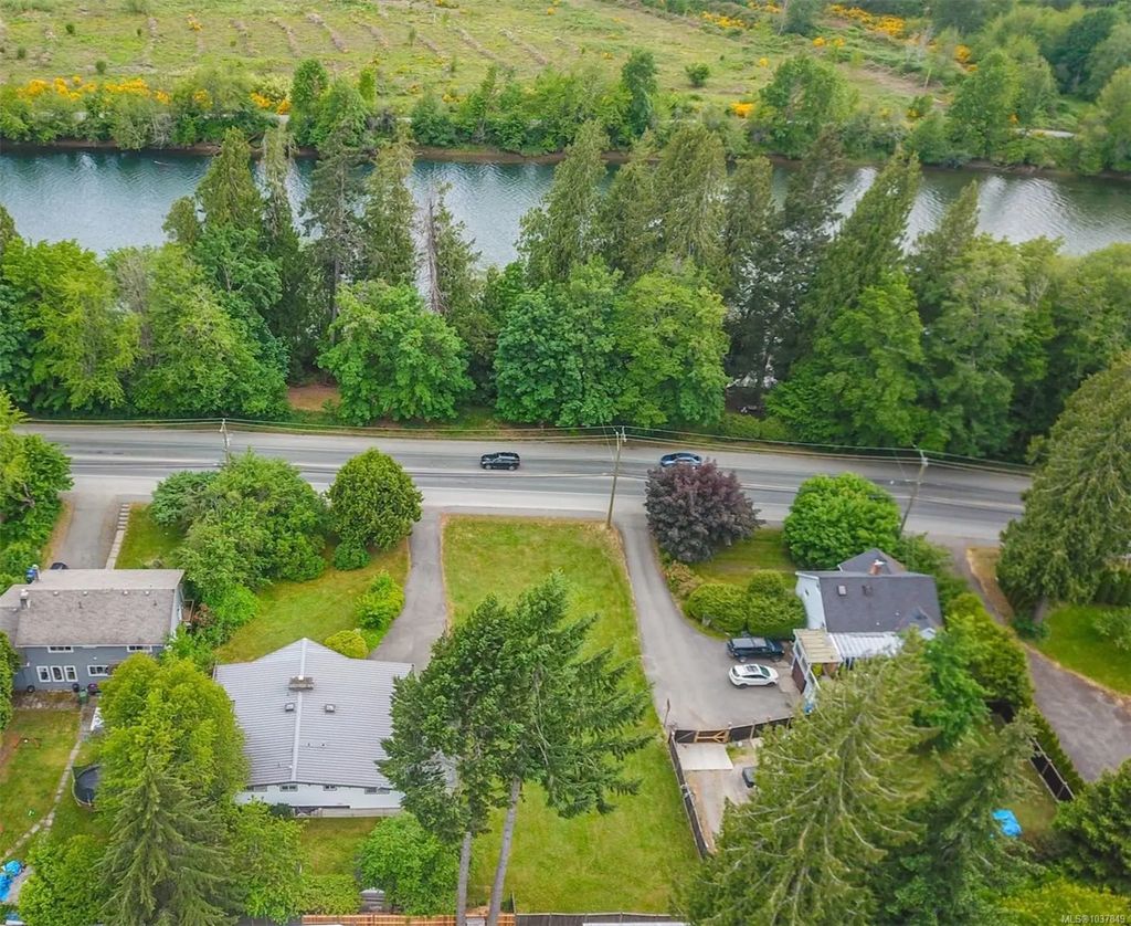 5859 River Rd, Port Alberni