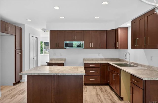 4 of 40 - 2899 River Rd 114, Chemainus, BC