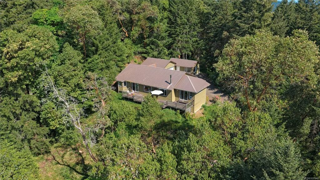 260 Old Divide Rd, Salt Spring