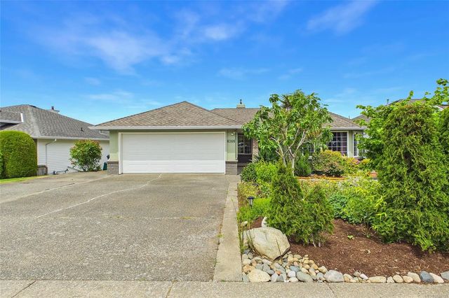 2 of 63 - 6386 Groveland Dr, Nanaimo, BC