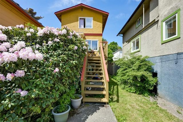 4 of 80 - 1620 Camosun St, Victoria, BC