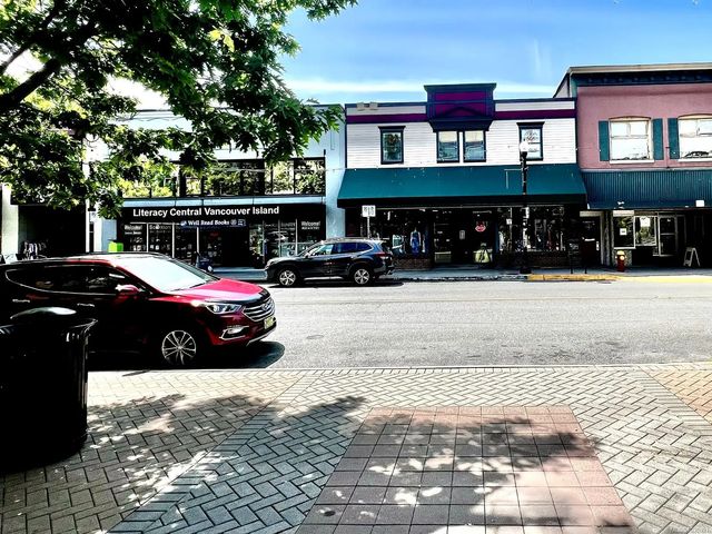 2 of 4 - 27 Commercial St, Nanaimo, BC