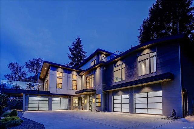 3 of 69 - 3450 Dolphin Dr, Nanoose Bay, BC