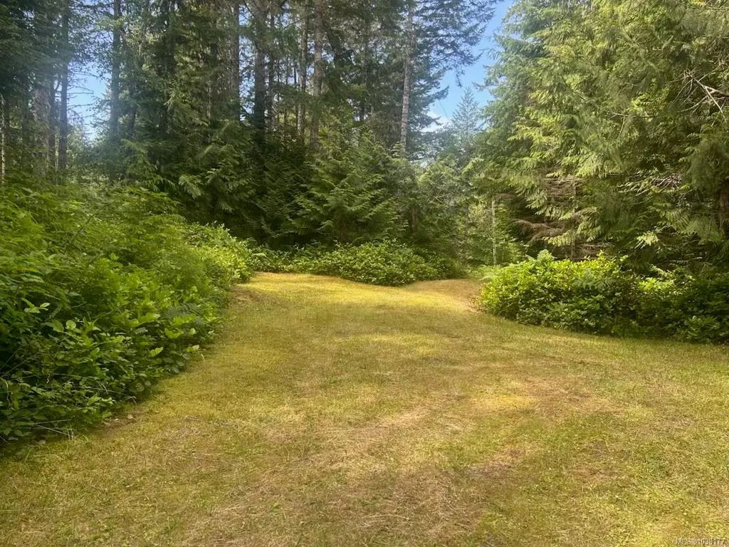 892 Parkheights Dr, Sooke