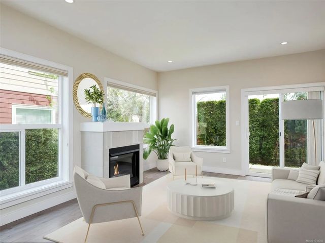 2 of 55 - 1515 Keating Cross Rd 21, Central Saanich, BC