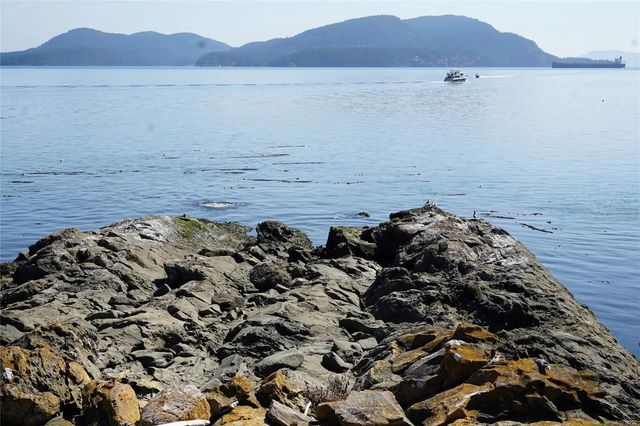 5 of 17 - 0 Fane Island, Pender Island, BC
