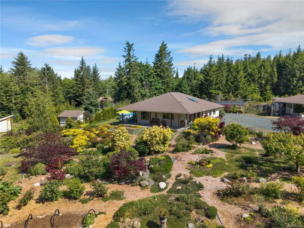 220 Irene Rd, Quadra Island