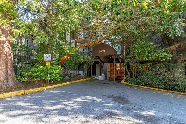 4 of 48 - 1009 Mckenzie Ave 310, Saanich, BC