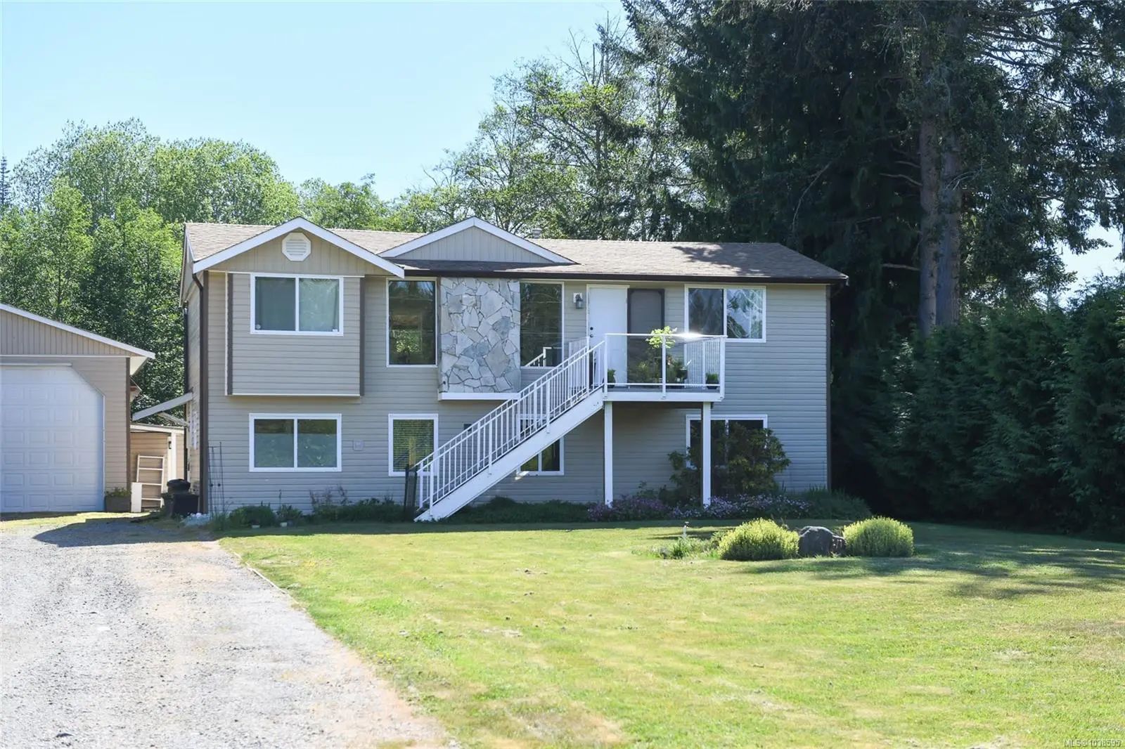 Comox Real Estate - MLS # 1038595, Residential real estate for Sale in , MLS Listings # 1038595