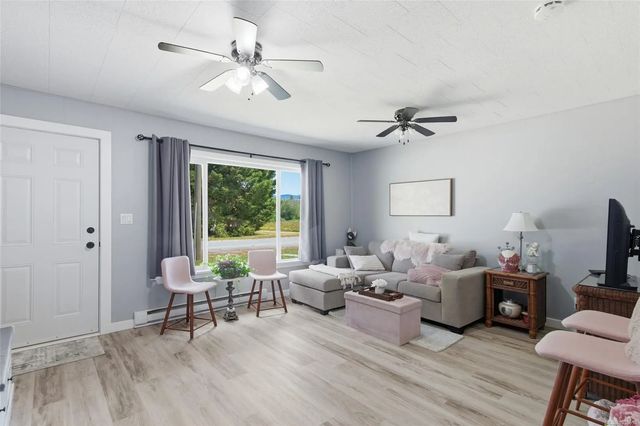 2 of 28 - 5148 Mary St, Port Alberni, BC