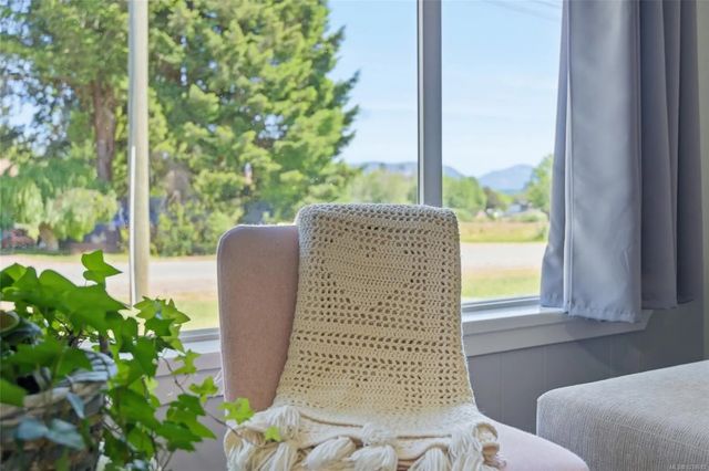 4 of 28 - 5148 Mary St, Port Alberni, BC