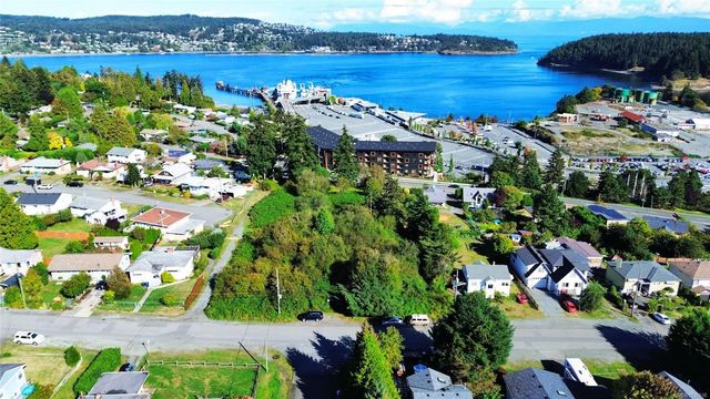 3 of 9 - 565 Brechin Rd, Nanaimo, BC